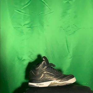 Mid Top Jordan Retro 5’s camo